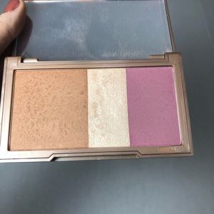 Urban decay flushed palette